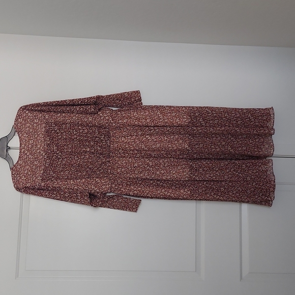 Ted Baker v neck draw string waist floral dress - Picture 6 of 7